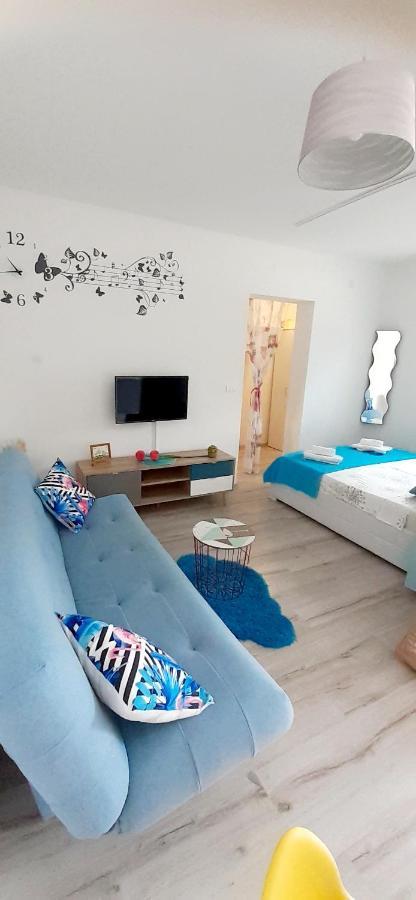 Lennida Studio Apartman With Free Parking Kavran Bagian luar foto
