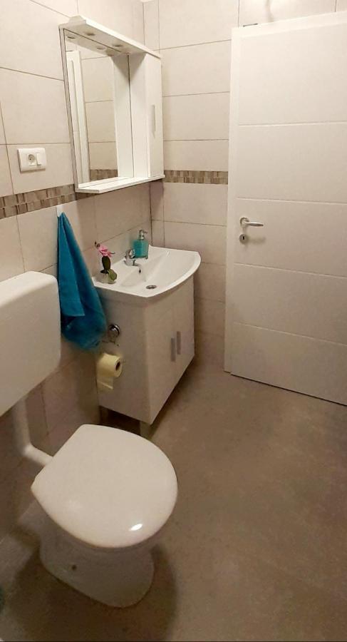 Lennida Studio Apartman With Free Parking Kavran Bagian luar foto