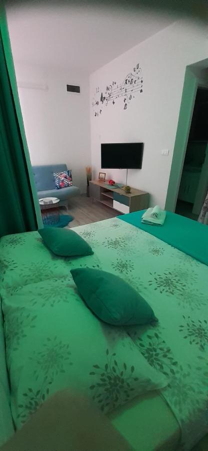 Lennida Studio Apartman With Free Parking Kavran Bagian luar foto
