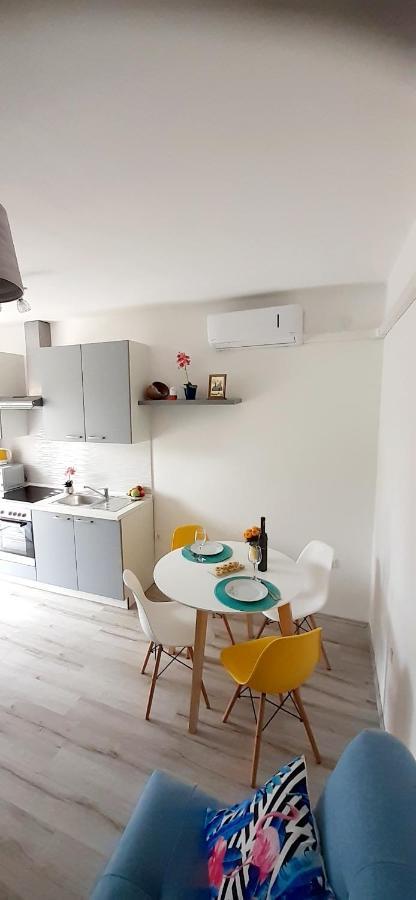 Lennida Studio Apartman With Free Parking Kavran Bagian luar foto