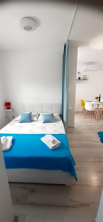 Lennida Studio Apartman With Free Parking Kavran Bagian luar foto
