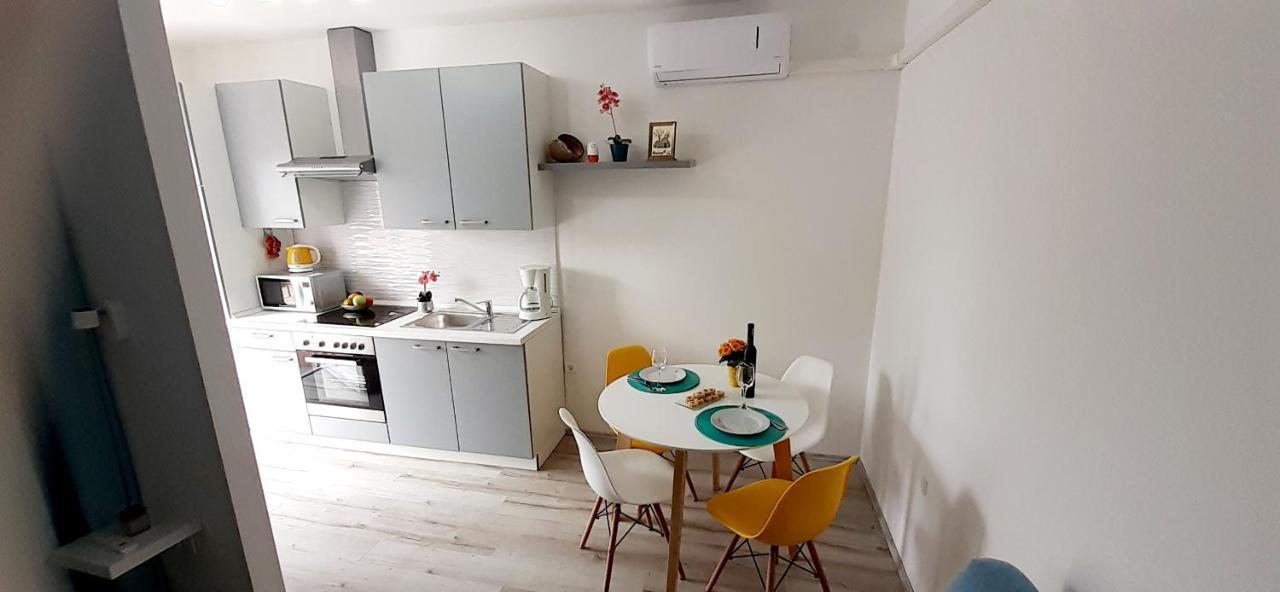 Lennida Studio Apartman With Free Parking Kavran Bagian luar foto