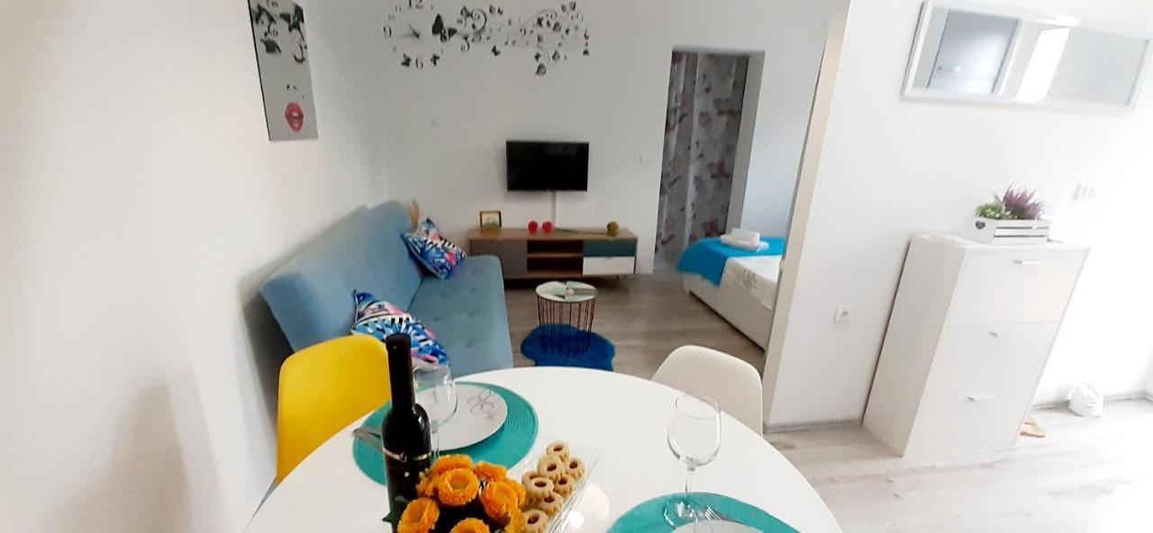 Lennida Studio Apartman With Free Parking Kavran Bagian luar foto